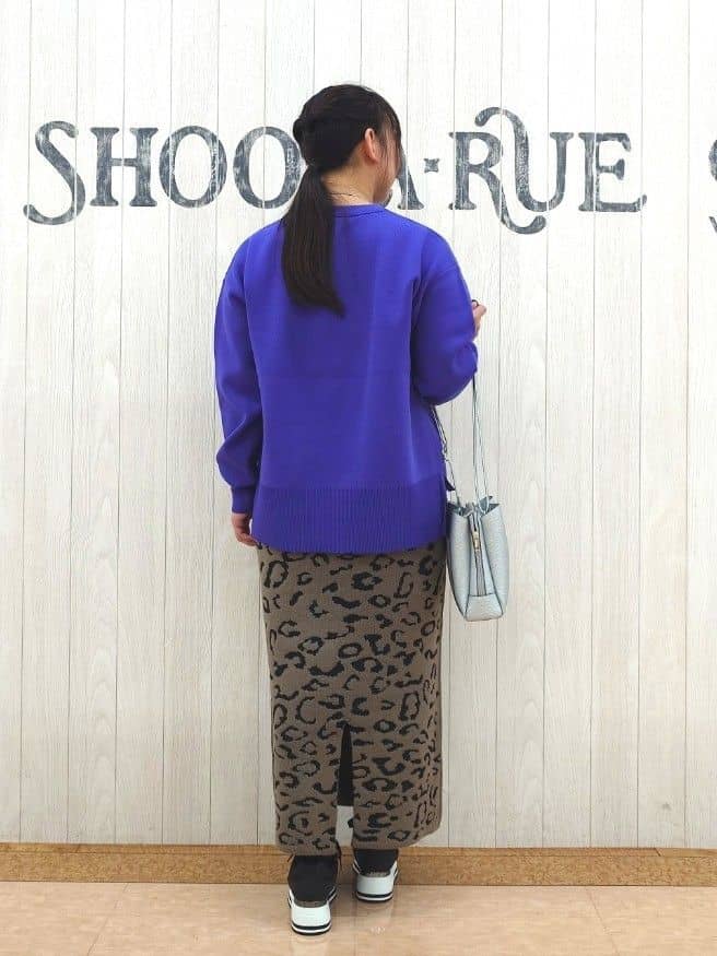 とろろさんの「SHOO･LA･RUE｜【高レビュー/洗濯機可/S-LL】さらに軽くなった スポンディッシュ裾フェイクトップス」を使ったコーディネート