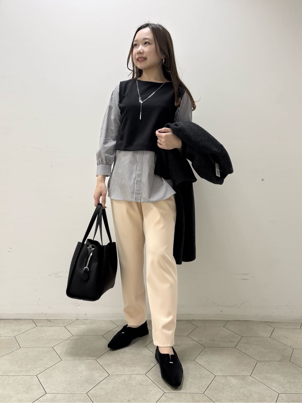 kahoさんの「INDIVI｜【軽量／ウール混】ライトフォルム ロングコート」を使ったコーディネート