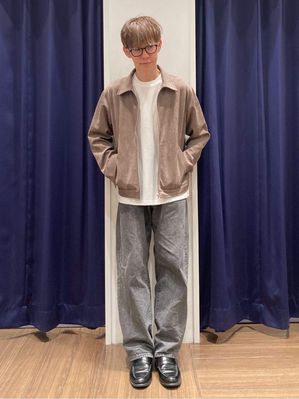 つーじーさんの「THE SHOP TK｜【カジュアルすぎないキレイめTシャツ】ハニカム リンクス半袖Tシャツ 洗濯機OK」を使ったコーディネート