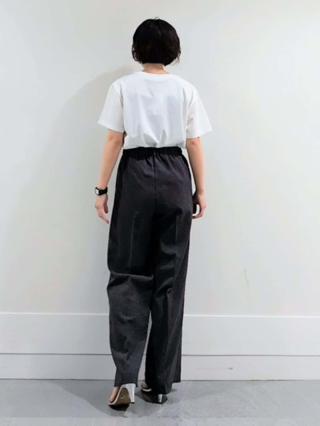 ミズタさんの「UNTITLED｜【UV/はっ水/セットアップ可】リラククールパンツ」を使ったコーディネート
