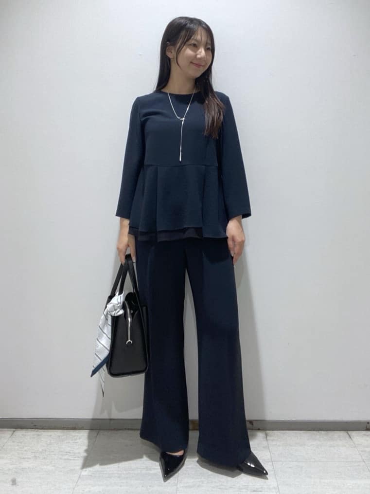 meiさんの「INDIVI｜【洗える／UVケア／SETUP可】着る日傘ペプラムブラウス」を使ったコーディネート