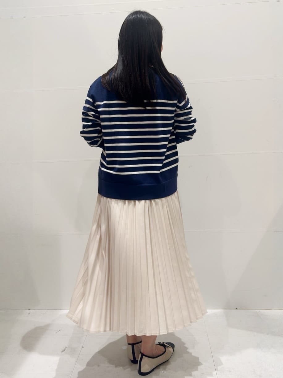 Minさんの「OPAQUE.CLIP｜金ボタン使いリラクシーニット【洗濯機OK】」を使ったコーディネート