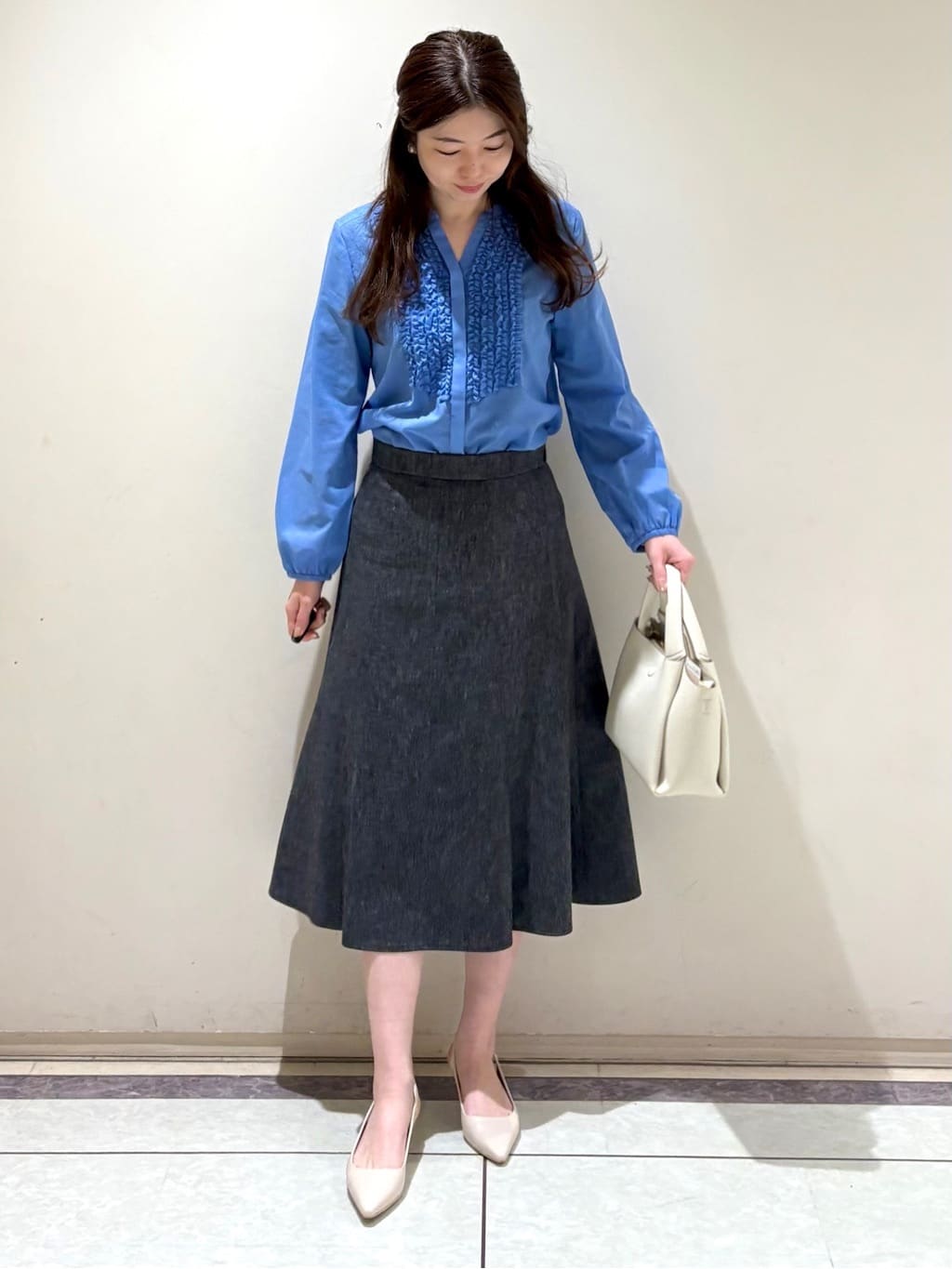 sakiさんの「COUP DE CHANCE｜【手洗い可／日本製】麻混フレアースカート」を使ったコーディネート