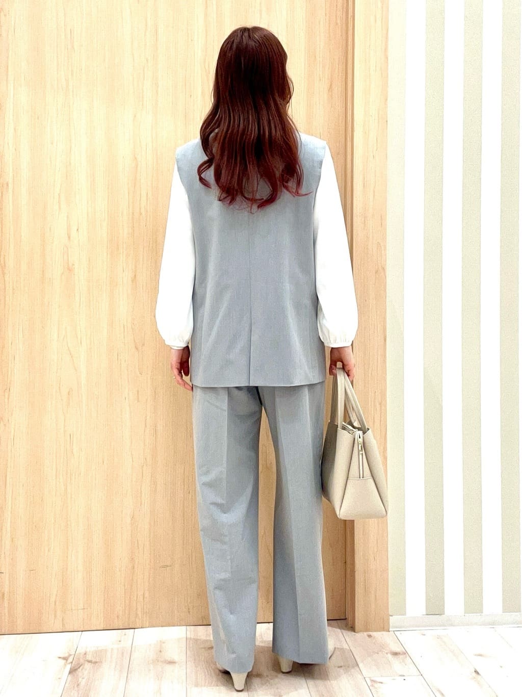 ririさんの「SHOO･LA･RUE｜【セットアップ可/S-LL/洗濯機可】サッと羽織ってこなれ見え ダブルブレストジレ」を使ったコーディネート
