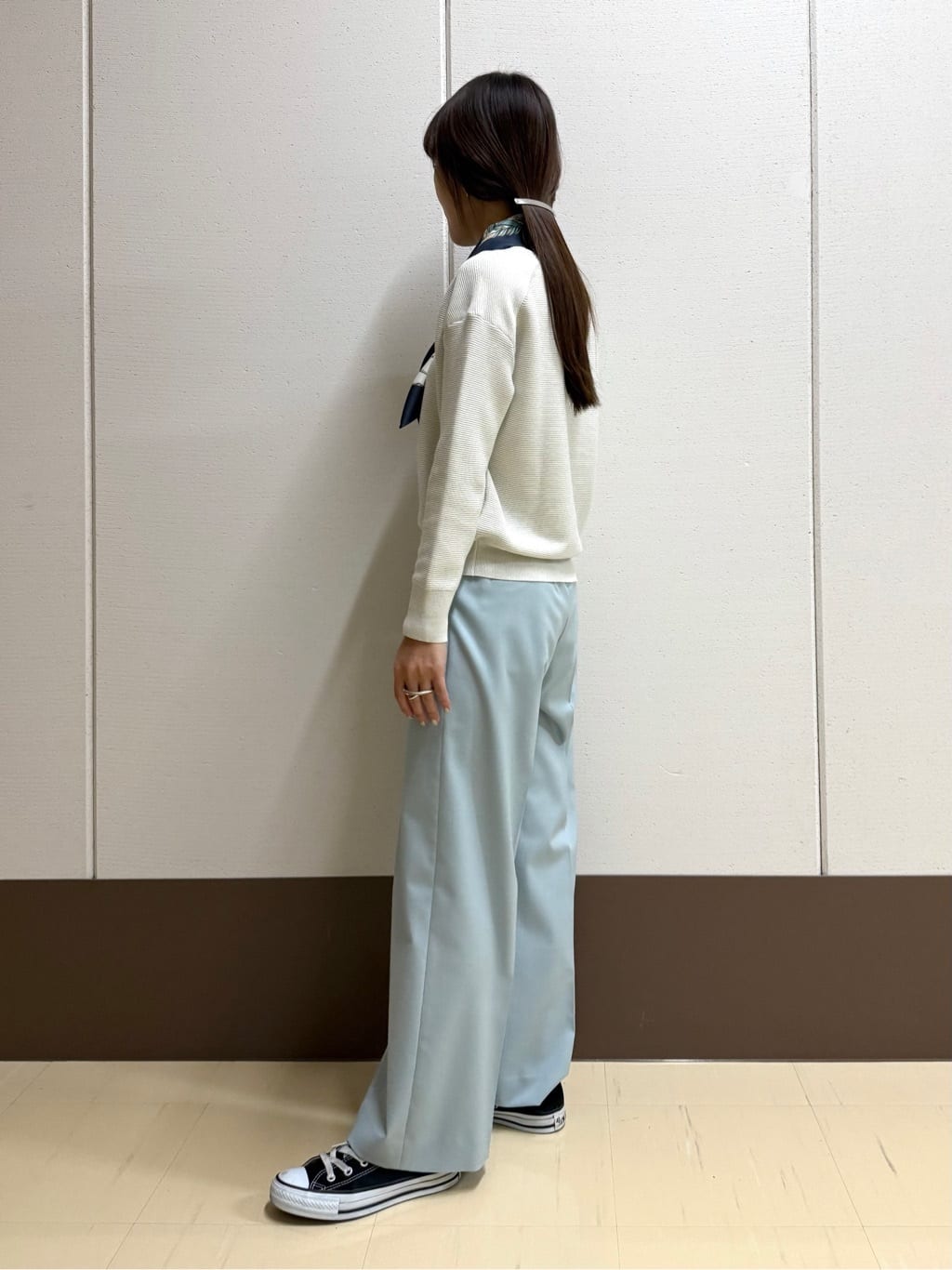 mamiさんの「INDIVI｜【新作褒められパンツ】快温ワイドパンツ」を使ったコーディネート