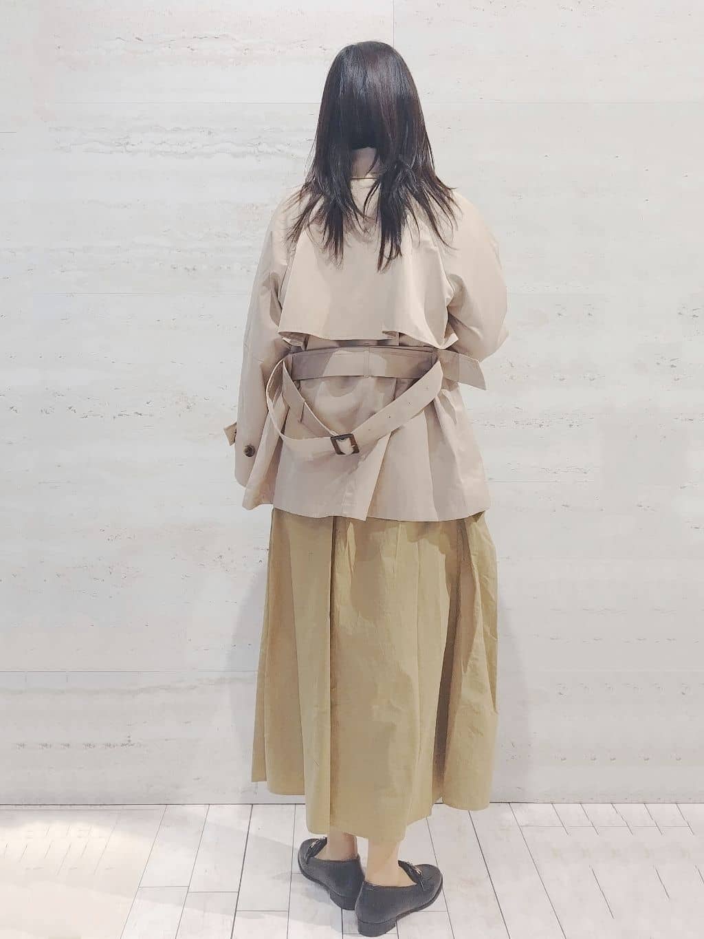 よしみさんの「OPAQUE.CLIP｜ミドルトレンチコート【洗濯機OK】」を使ったコーディネート
