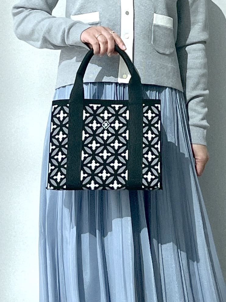 Soeさんの「DRESSTERIOR｜◆ウォッシャブル コットンカシミヤ コンビカーデ」を使ったコーディネート