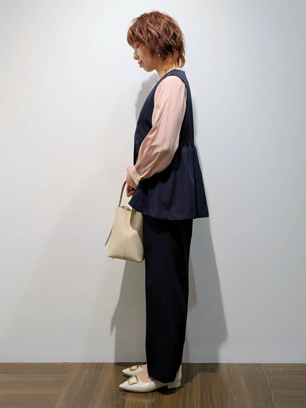 4410さんの「THE SHOP TK｜【通勤・きちんと見えに】ダブルクロス ペプラムジレ/セットアップ可」を使ったコーディネート