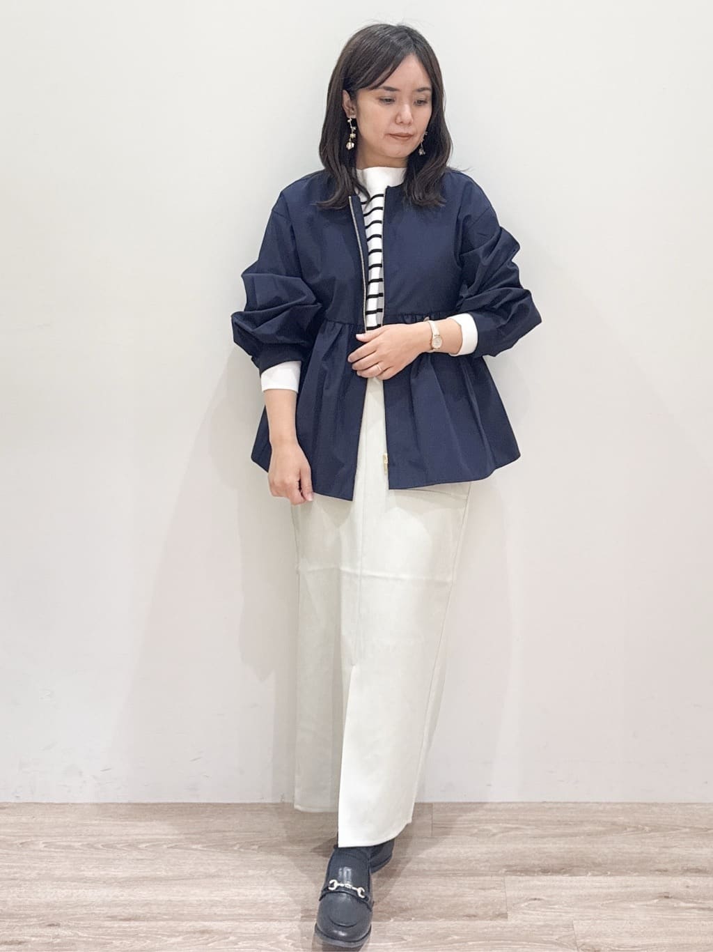 しまじろさんの「OPAQUE.CLIP｜撥水ノーカラーペプラムブルゾン【洗濯機OK／抗ピル】」を使ったコーディネート