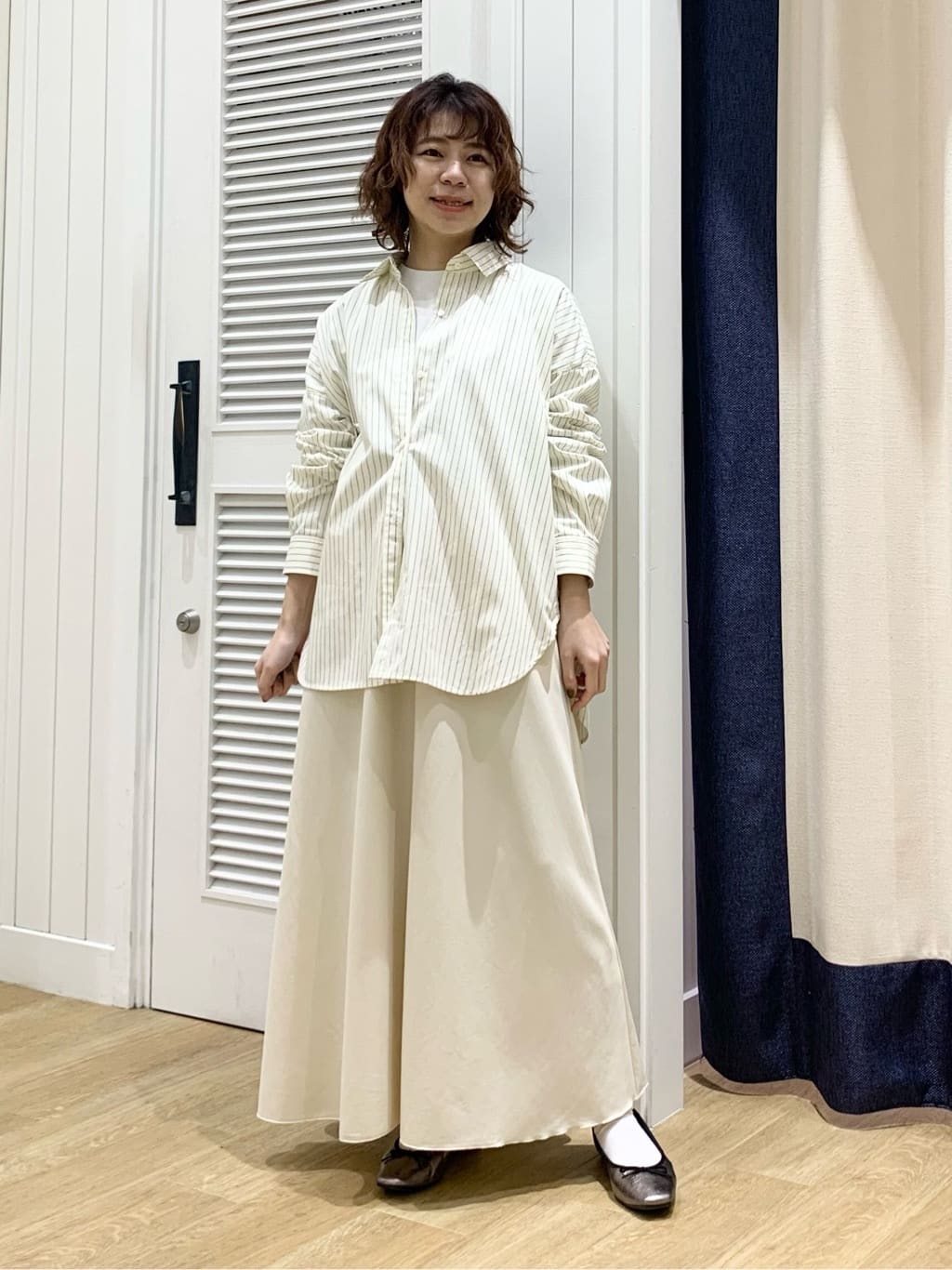 IMARIさんの「Dessin｜【洗える】バックボタンオーバーシャツ」を使ったコーディネート