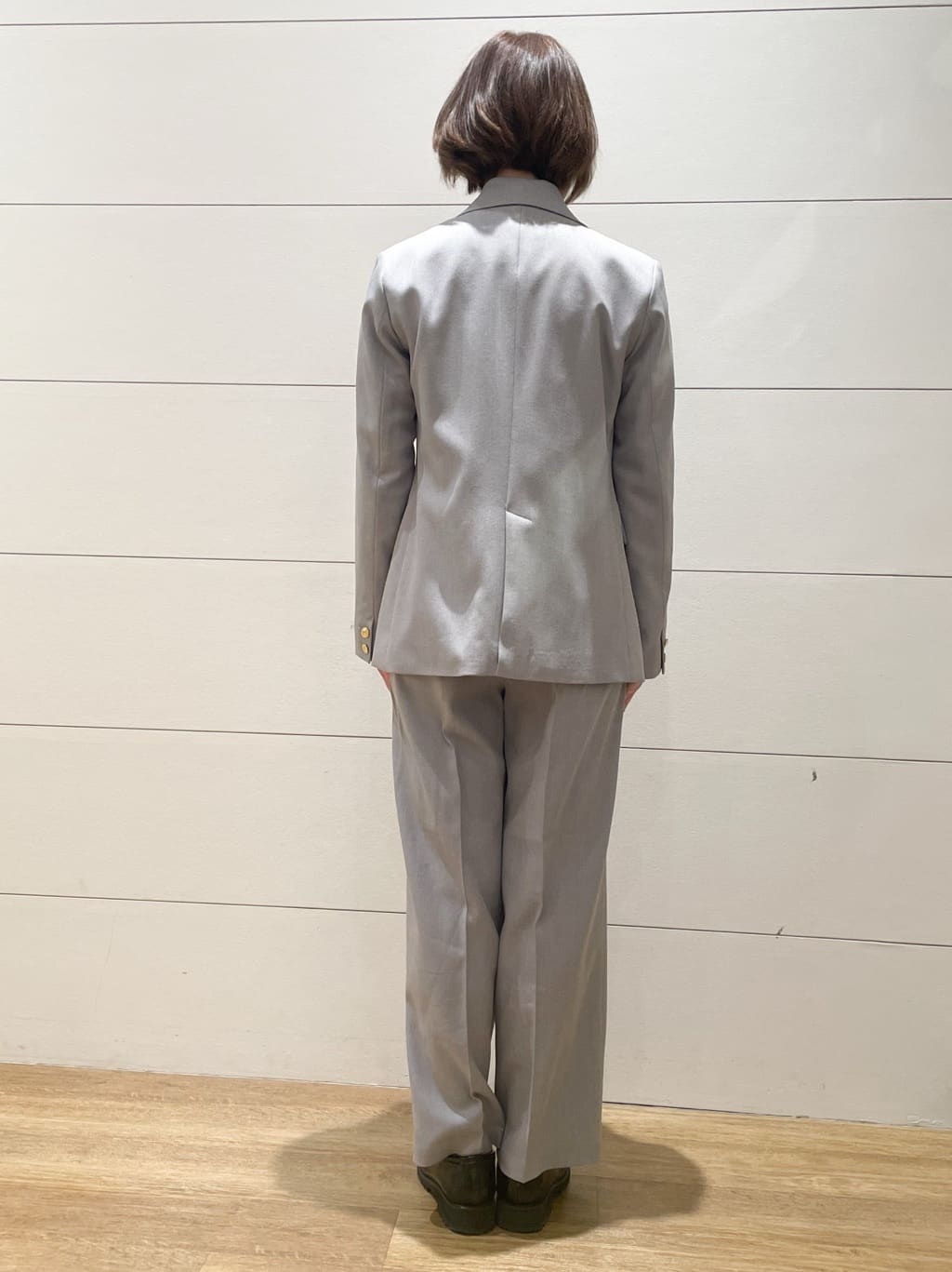 Ryoさんの「THE SHOP TK｜【通勤にもデイリーにも】CAVIAN 金ボタンダブルブレストジャケット」を使ったコーディネート