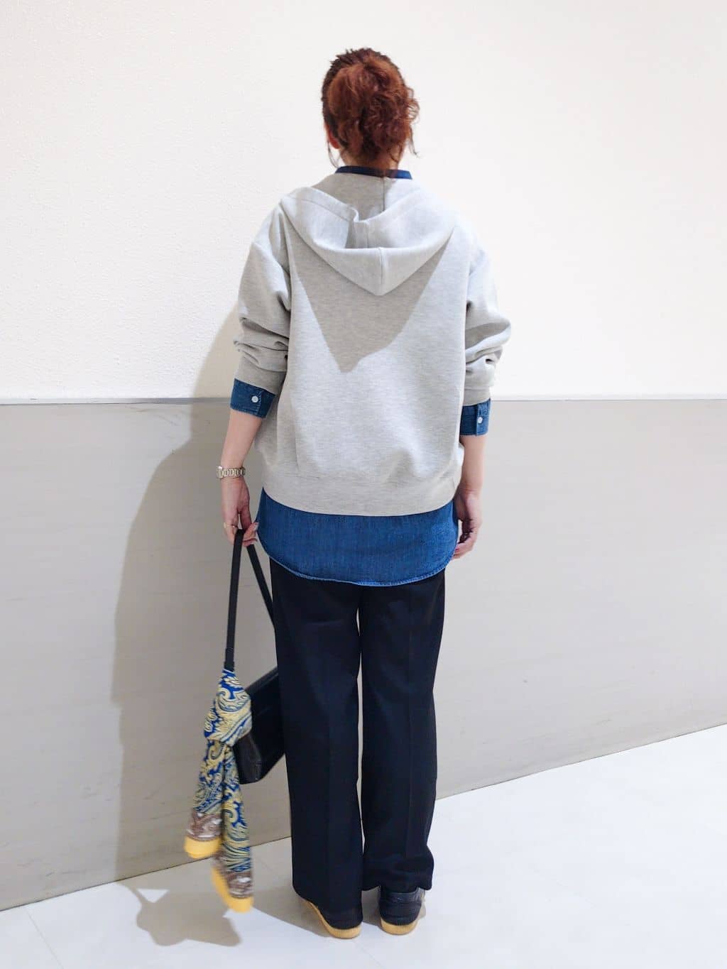 maruさんの「THE SHOP TK｜ダンボールジップパーカ」を使ったコーディネート
