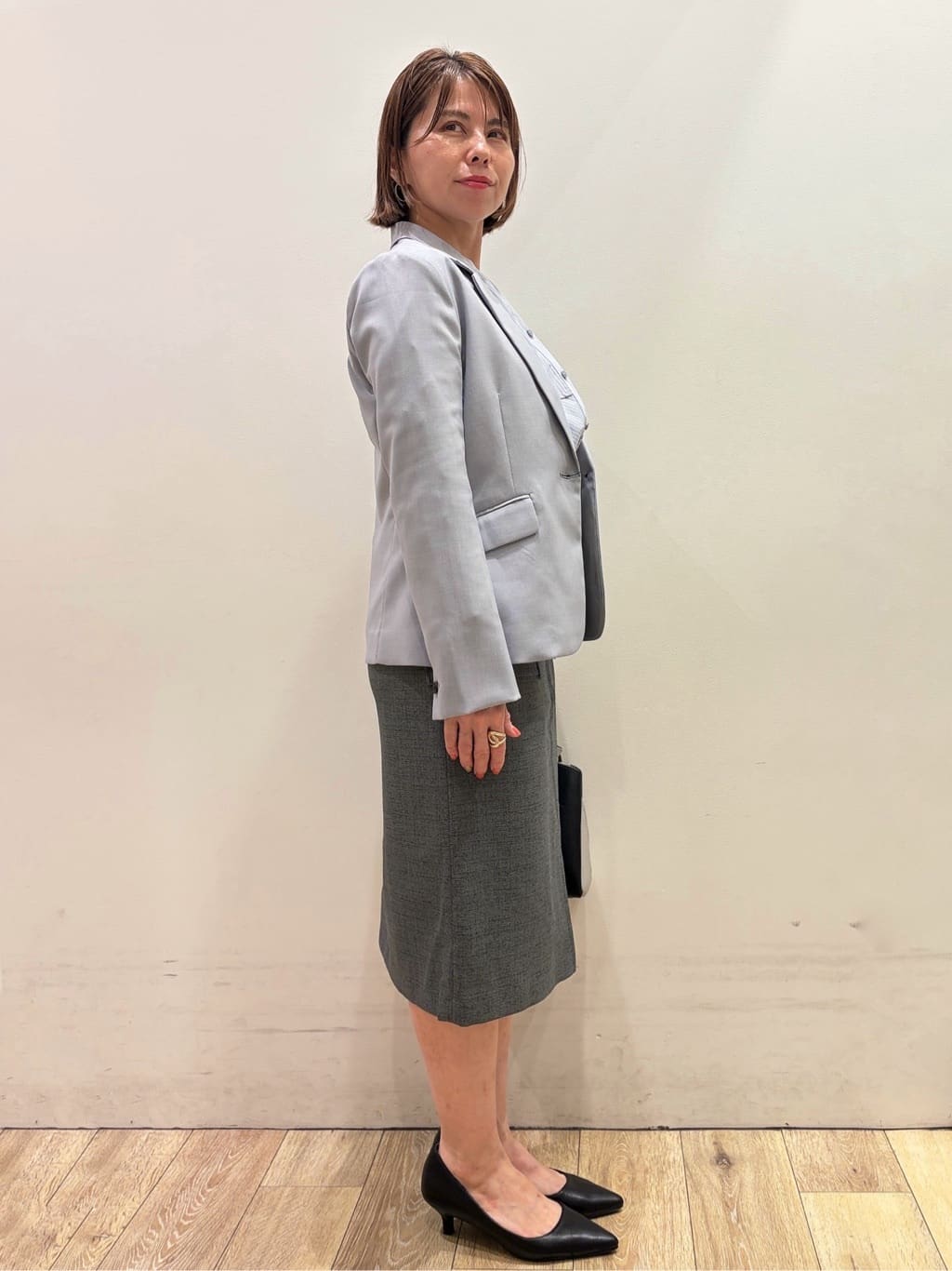 YUKOさんの「index｜フリルキーネックシャツ【洗濯機OK／イージーアイロン／防シワ】《XS～LL／7col》」を使ったコーディネート