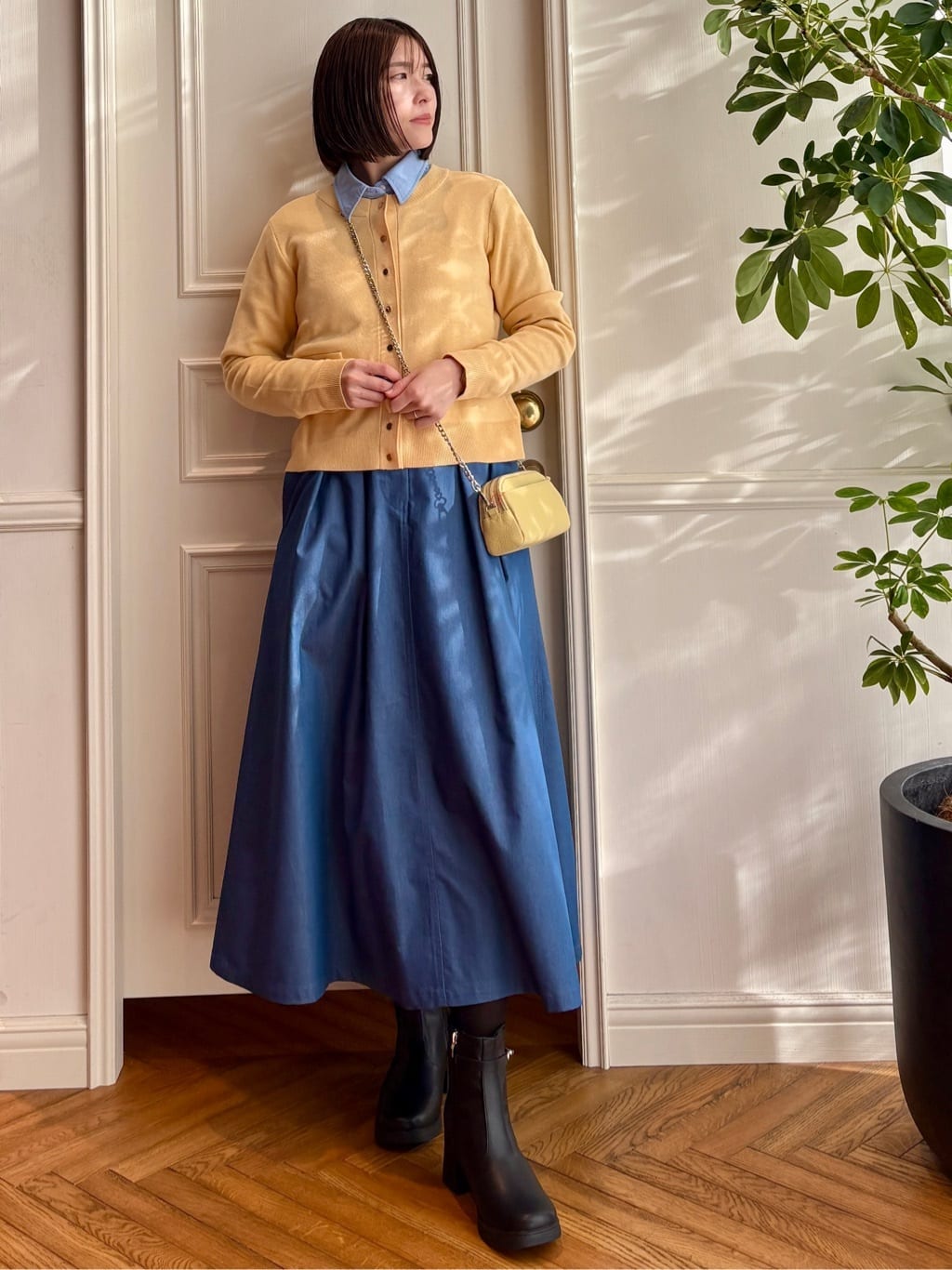 nakaoさんの「DRESSTERIOR｜【接触冷感/吸水速乾】クールタッチ デニムライク タックスカート」を使ったコーディネート