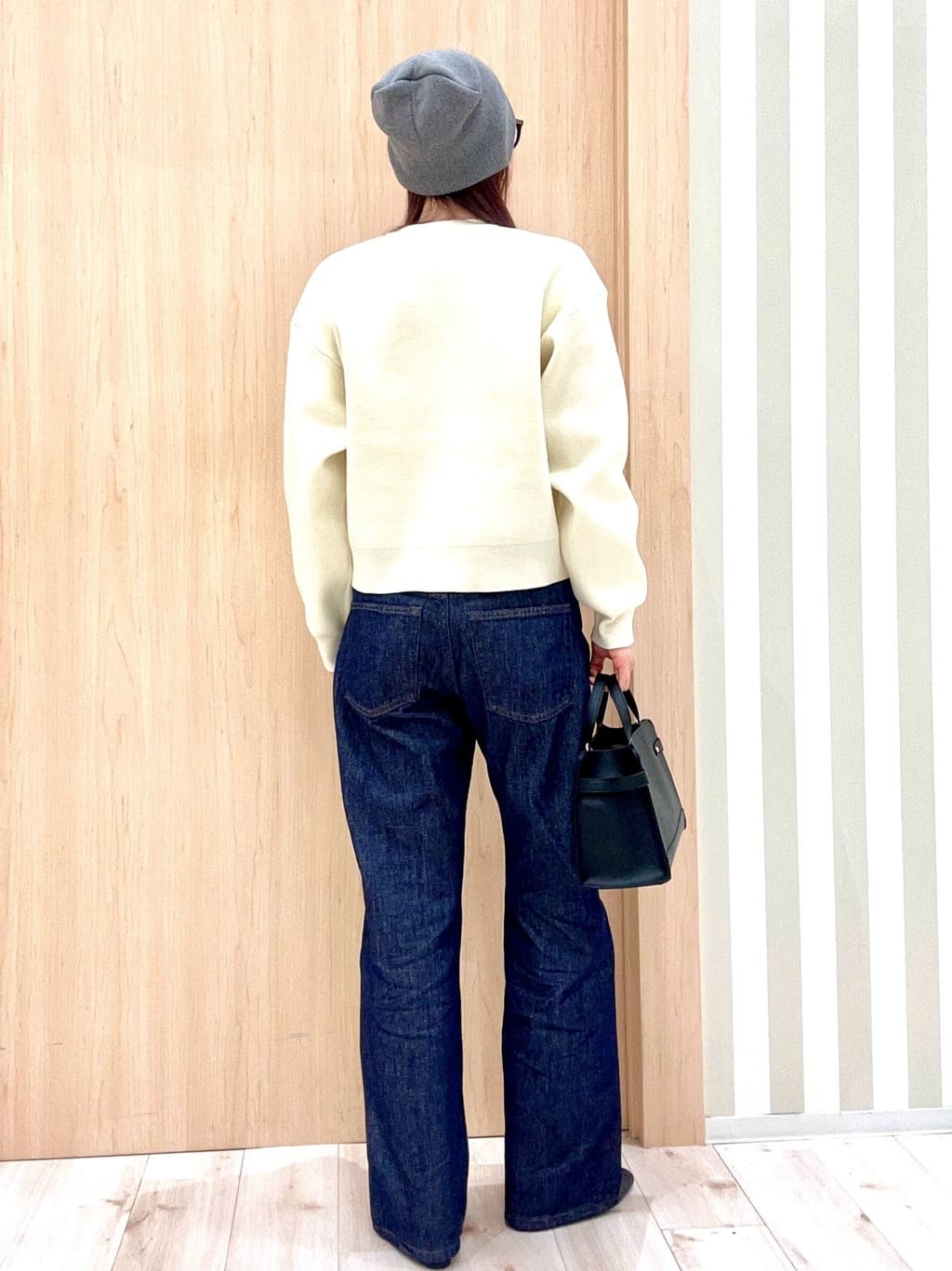 ririさんの「SHOO･LA･RUE｜【洗濯機可/S-LL】1枚でも羽織りでも 華やか上品カーデ」を使ったコーディネート