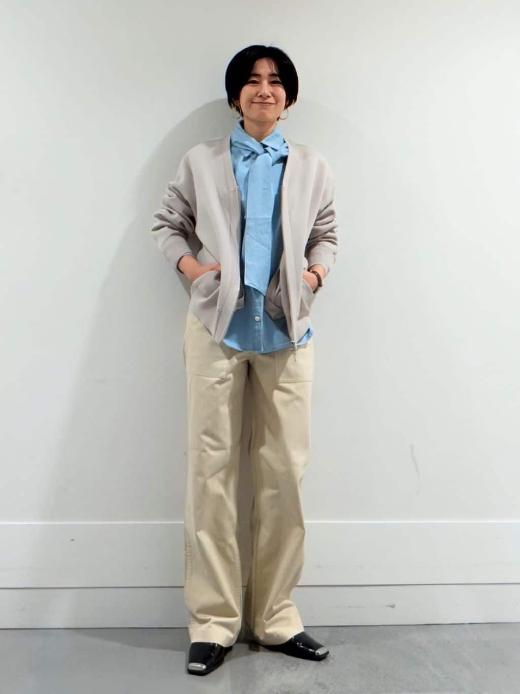 ミズタさんの「UNTITLED｜◆【軽羽織り/セットアップ可】ジップアップニットカーディガン」を使ったコーディネート