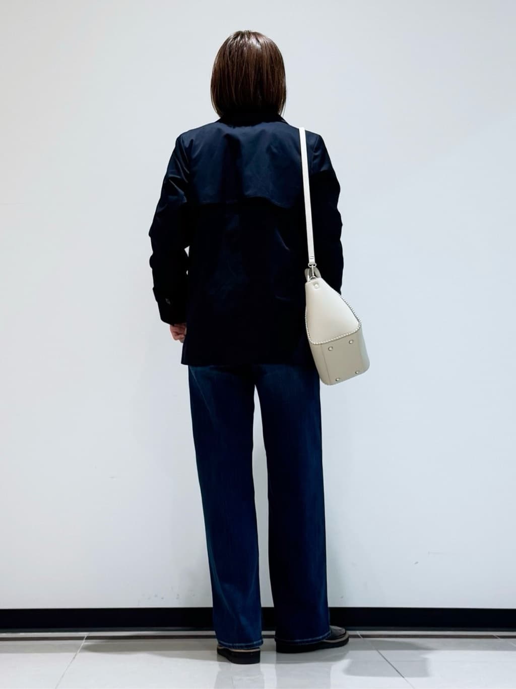 mikaさんの「INDIVI｜【花粉付着防止／撥水／UVケア】名品トレンチコート」を使ったコーディネート