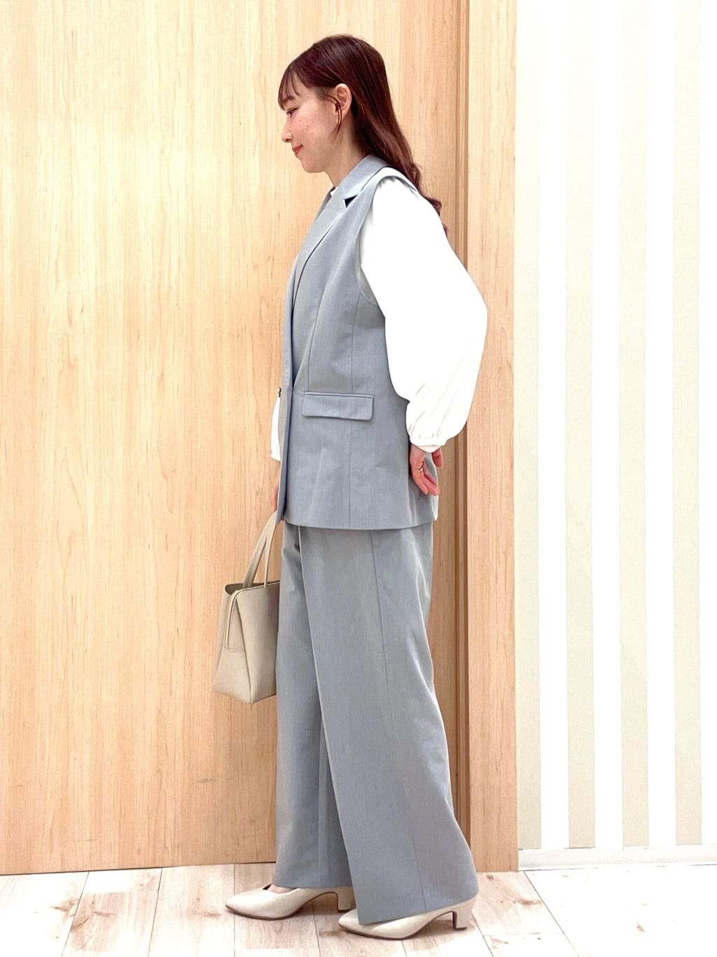 ririさんの「SHOO･LA･RUE｜【セットアップ可/S-LL/洗濯機可】サッと羽織ってこなれ見え ダブルブレストジレ」を使ったコーディネート
