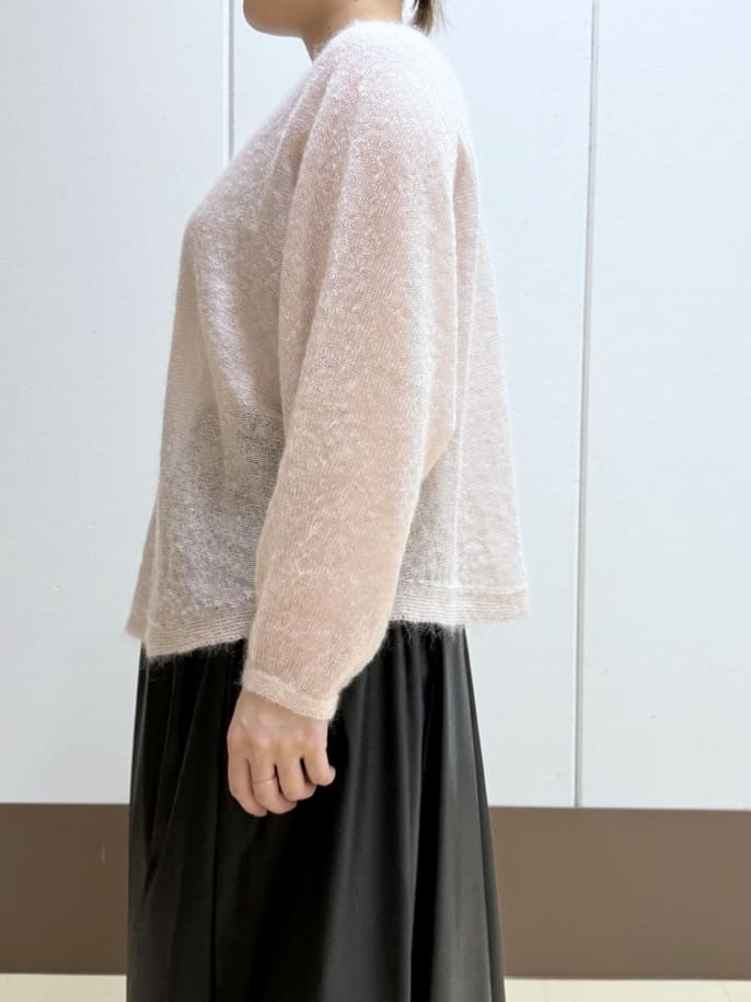Rikoさんの「INDIVI｜【キッドモヘヤ素材】ラウンドヘムニット」を使ったコーディネート