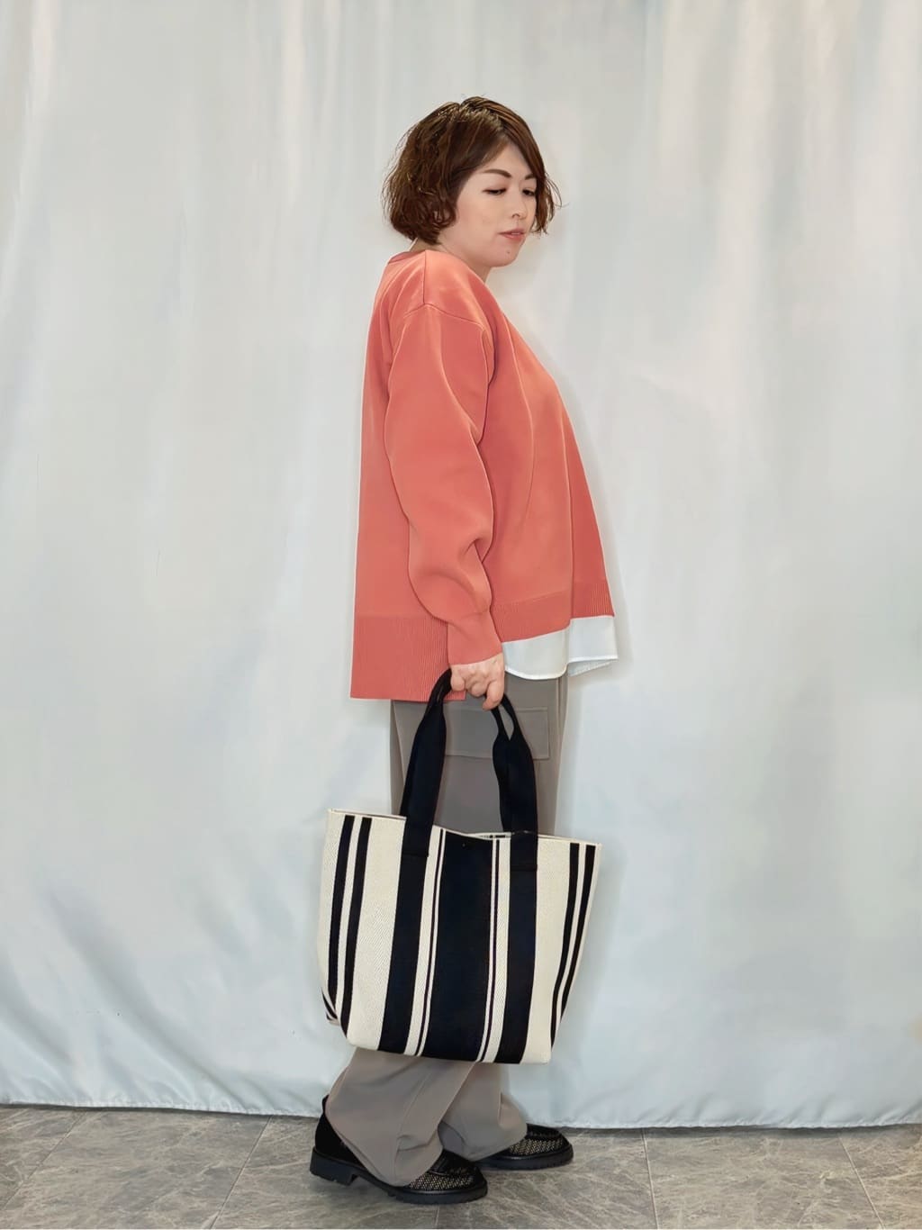 たみさんの「SHOO･LA･RUE｜【高レビュー/洗濯機可/S-LL】さらに軽くなった スポンディッシュ裾フェイクトップス」を使ったコーディネート