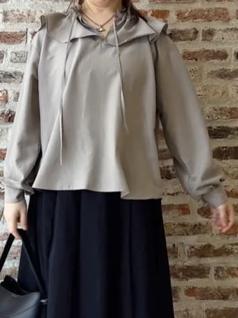 tokiさんの「THE SHOP TK｜大人のフェミニンカジュアルに エアリーフリルブラウス」を使ったコーディネート
