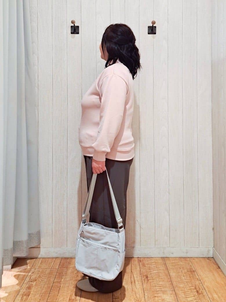 kotomiさんの「SHOO･LA･RUE｜【NEW/22.5㎝-24.5㎝】洗えてサラサラ ニットパンプス」を使ったコーディネート