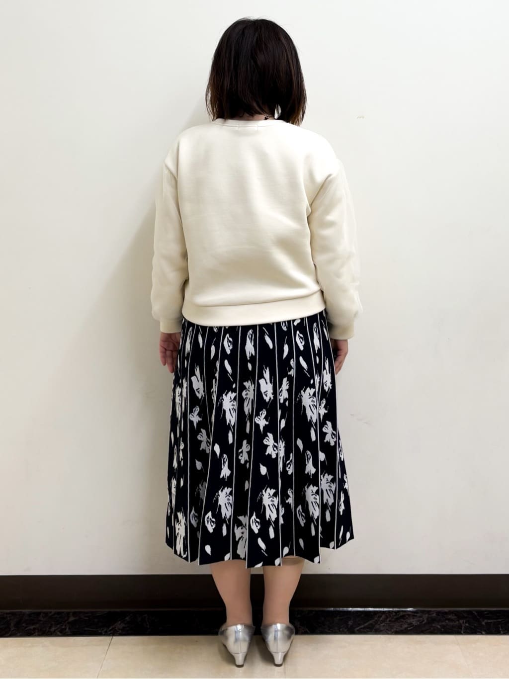 ミヨさんの「Reflect｜チュールレイヤードスリーブプルオーバー」を使ったコーディネート