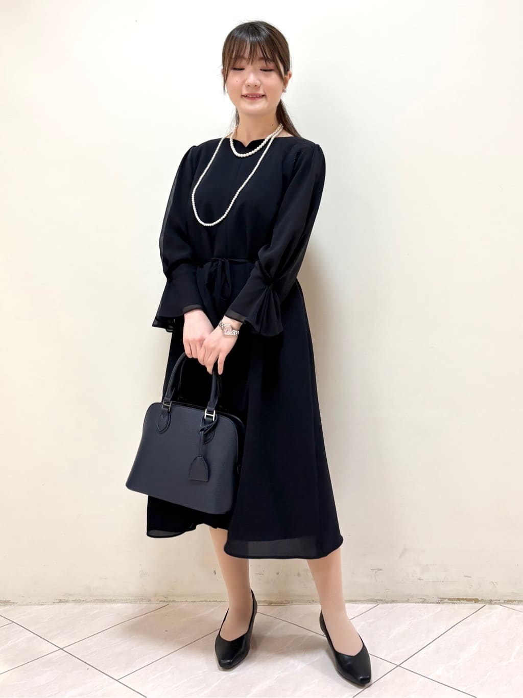 mikiさんの「Reflect｜【フォーマル／入卒／付属リボン付き】スリーブデザインジョーゼットワンピース」を使ったコーディネート