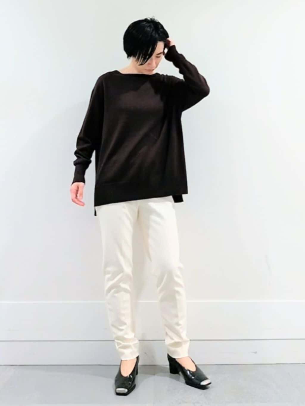 ミズタさんの「UNTITLED｜【8色展開/体型カバー】魅せるタイムレスニット」を使ったコーディネート