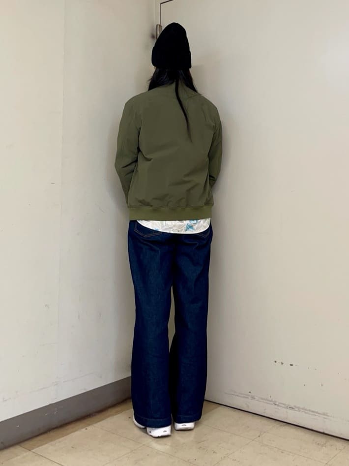 iwさんの「TAKEO KIKUCHI｜スタンドカラー ショート リブ ブルゾン」を使ったコーディネート