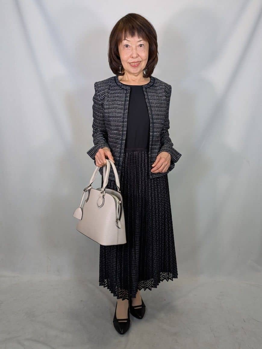 k.kazunoさんの「Reflect｜【SS-4Lサイズ】シフォン&times;幾何柄レースプリーツワンピース」を使ったコーディネート