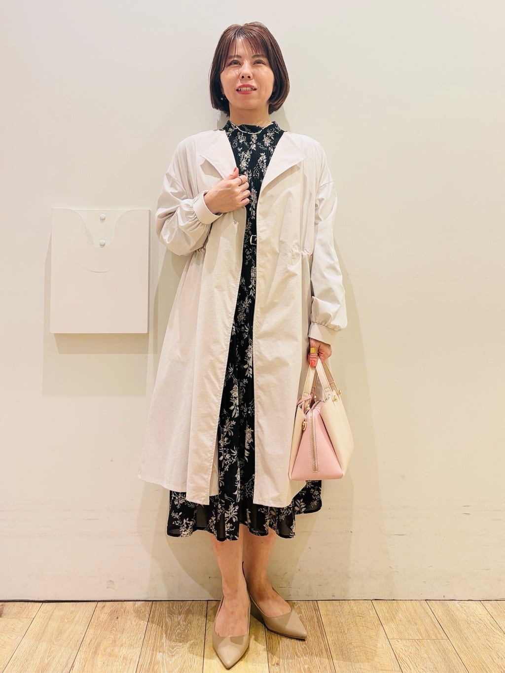 YUKOさんの「index｜ベルト付きプリーツフレアワンピース【洗濯機OK／イージーアイロン／防シワ】《5col》」を使ったコーディネート