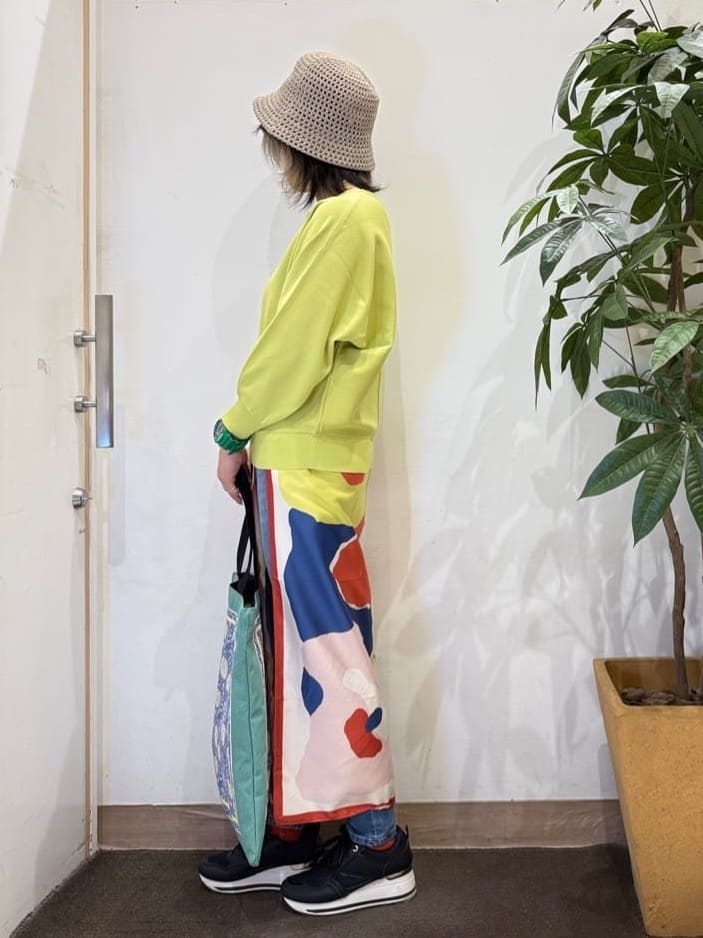 misakiさんの「SHOO･LA･RUE｜【SHOO・LA・RUE DENIM】毎日使いたくなる ストレッチデニムスキニーパンツ」を使ったコーディネート