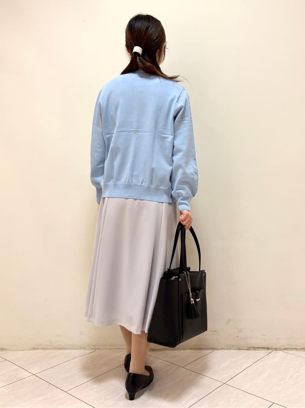 mikiさんの「Reflect｜レースデザインスリーブカーディガン」を使ったコーディネート