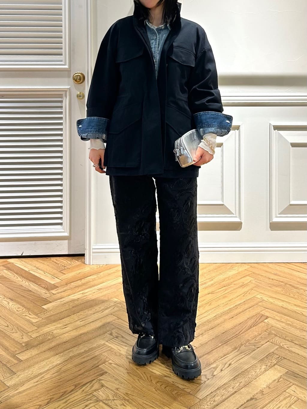 cocoさんの「DRESSTERIOR｜【ウォッシャブル/ウエストゴム】コットンエンブロイダリー イージーパンツ」を使ったコーディネート