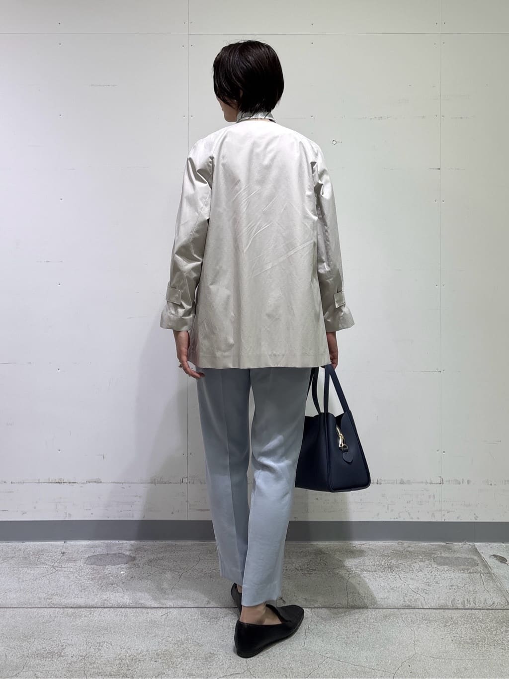 yuriさんの「INDIVI｜【洗える／多機能／SETUP可】着る日傘ダブルジャケット」を使ったコーディネート