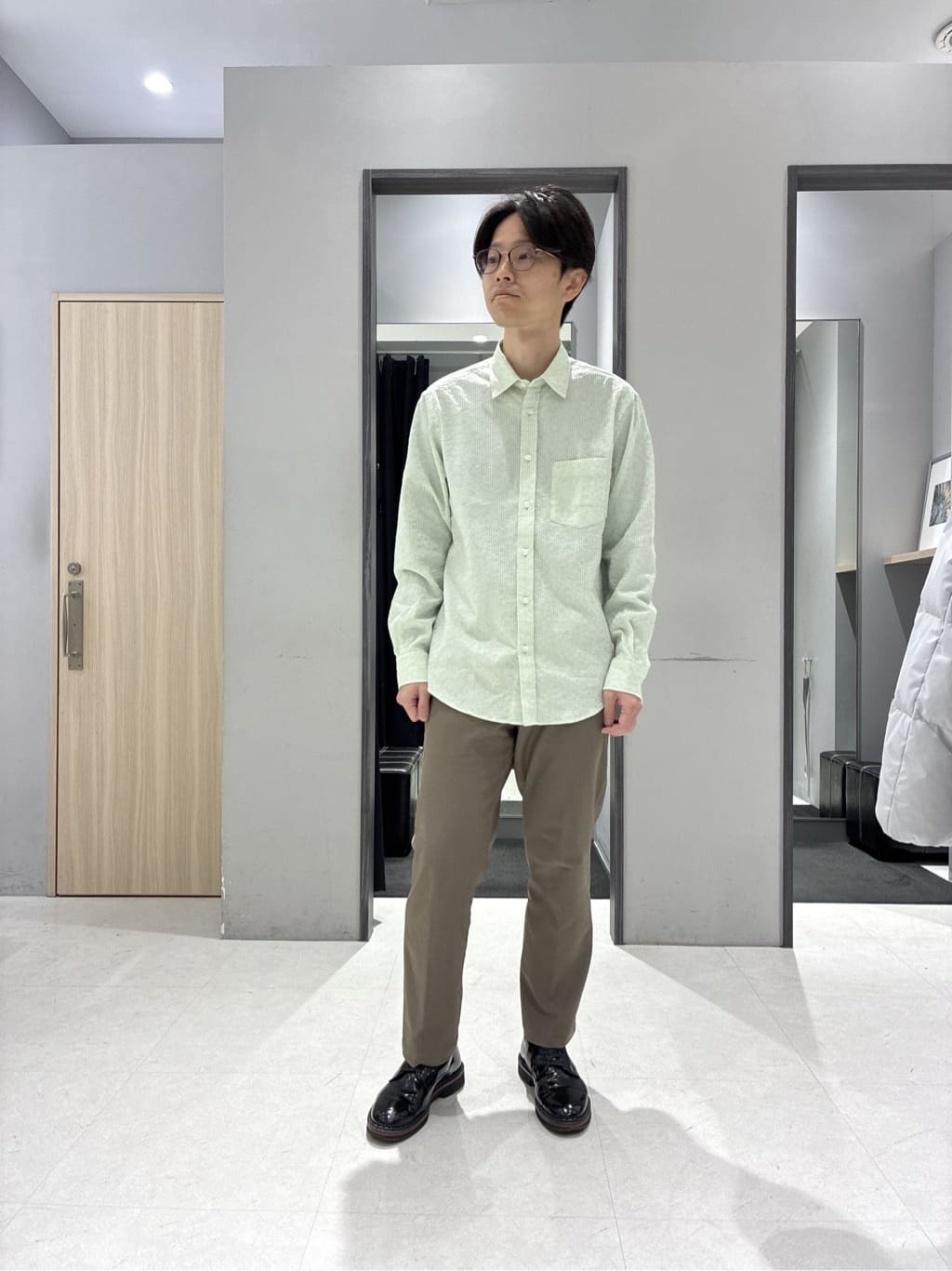 わいずみさんの「TAKEO KIKUCHI｜畦編みチェック ニットカーディガン」を使ったコーディネート