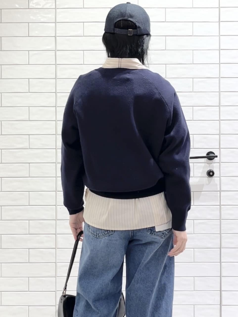 しおりさんの「OPAQUE.CLIP｜スウェットライクニット【洗濯機OK】」を使ったコーディネート