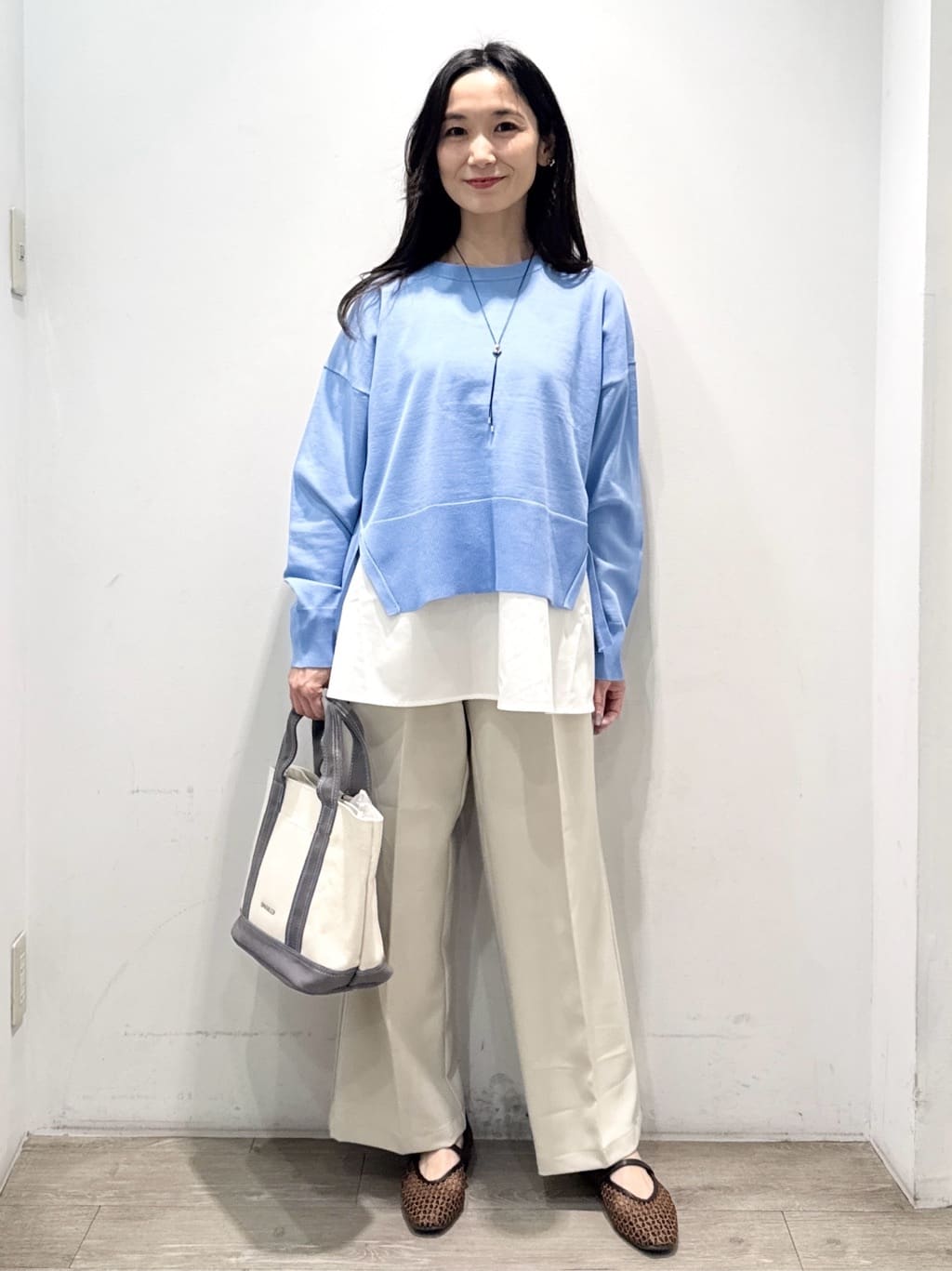 yuicciさんの「OPAQUE.CLIP｜美脚ストレッチイージーワイドパンツ【洗濯機OK】」を使ったコーディネート