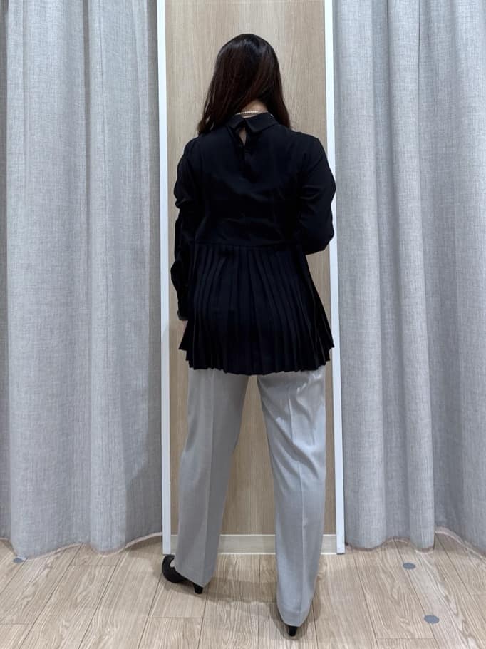 sachiさんの「grove｜【マシンウォッシュ/防シワ/UVカット】裾プリーツ取り外しボウタイブラウス」を使ったコーディネート
