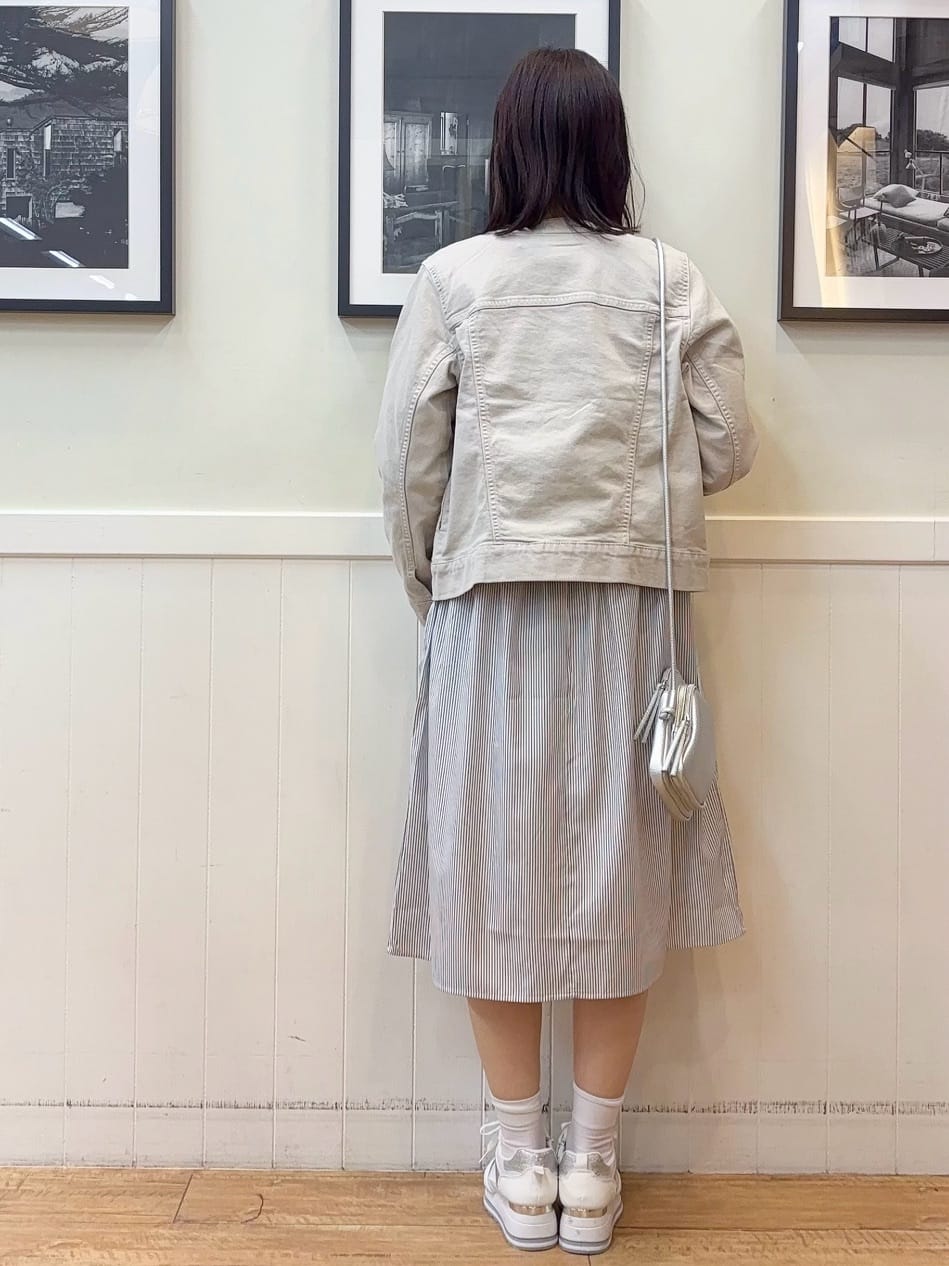えぬさんの「SHOO･LA･RUE｜【S-LL/体型カバー】ストライプが爽やか　ベストドッキングシャツワンピース」を使ったコーディネート