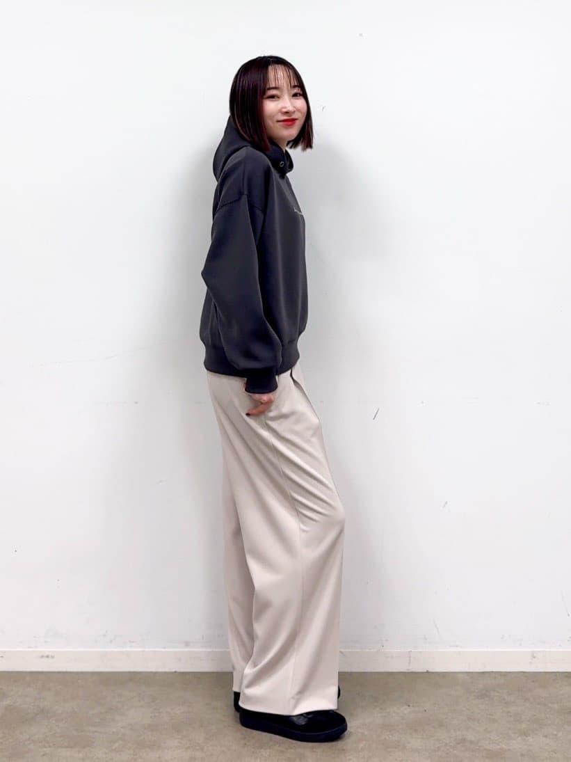 𝐜𝐡𝐢𝐤𝐚さんの「SHOO･LA･RUE｜【SHOO・LA・RUE DENIM】羽織るだけでこなれる　オーバーサイズデニムジャケット」を使ったコーディネート