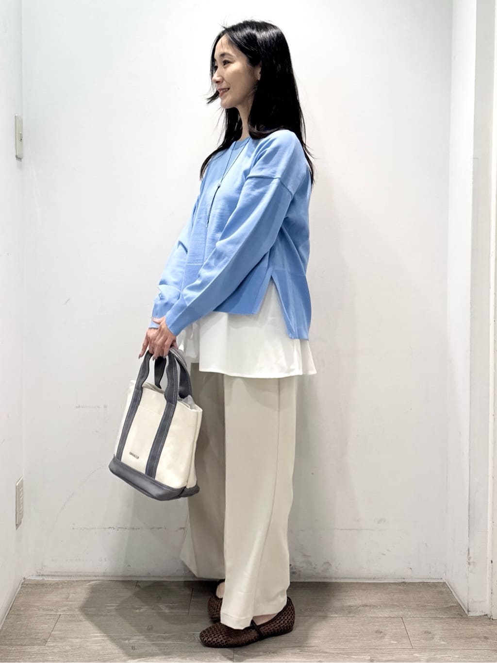 yuicciさんの「OPAQUE.CLIP｜美脚ストレッチイージーワイドパンツ【洗濯機OK】」を使ったコーディネート
