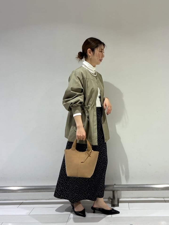 Rinさんの「UNTITLED｜【セットアップ可/後ろウエストゴム】ランダムドットスカート」を使ったコーディネート