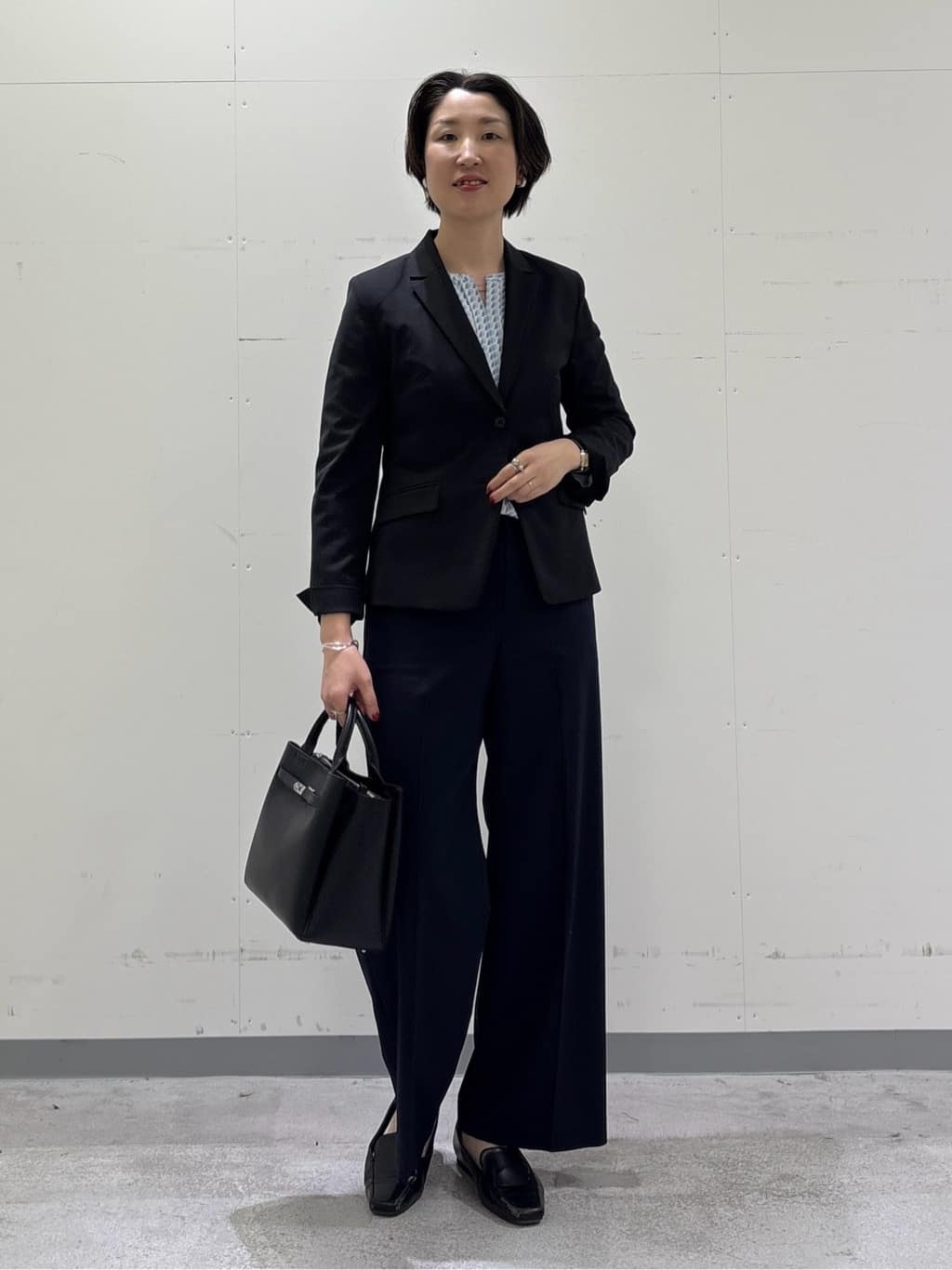 yuriさんの「INDIVI｜【新作褒められパンツ】快温ワイドパンツ」を使ったコーディネート
