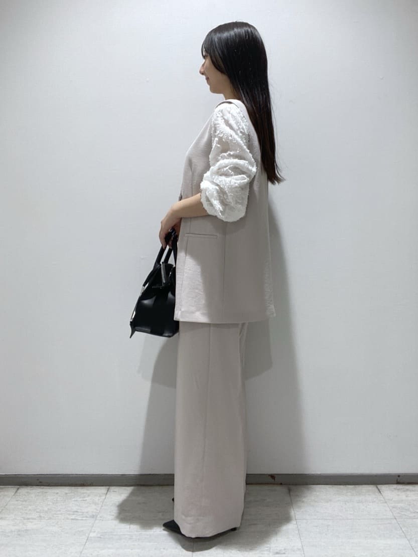 meiさんの「INDIVI｜【洗える／UVケア／SETUP可】着る日傘ワイドパンツ」を使ったコーディネート