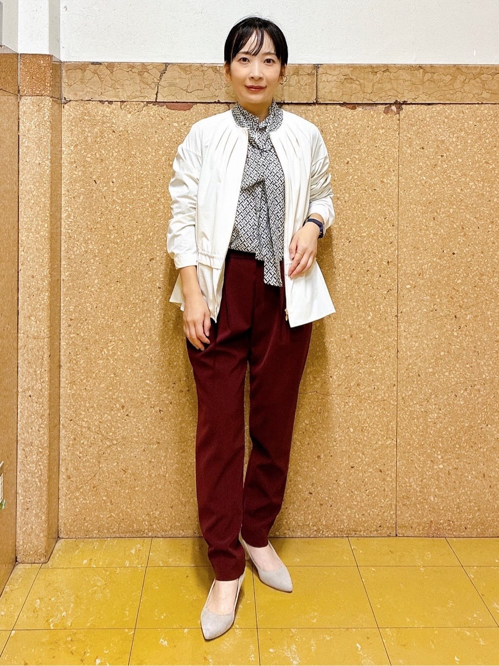 hattoriさんの「INDIVI｜ジオメプリントボウタイブラウス」を使ったコーディネート