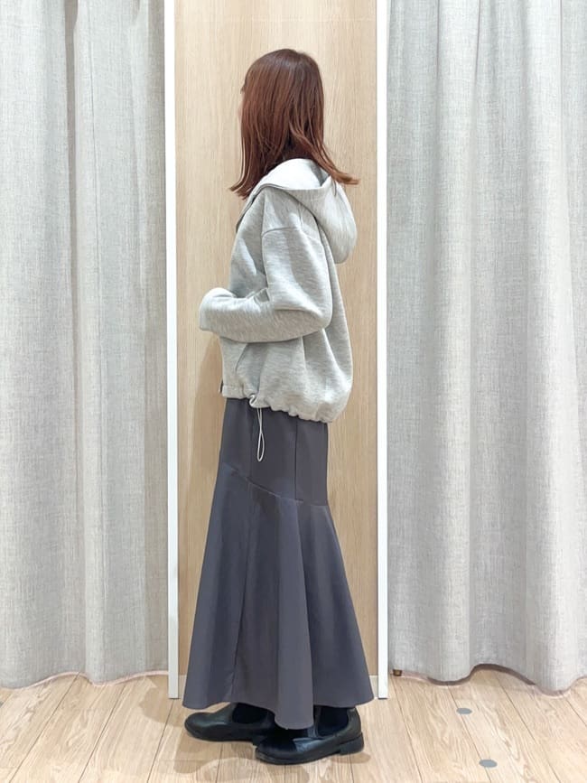 みーちゃんさんの「grove｜アシメマーメイドスカート」を使ったコーディネート