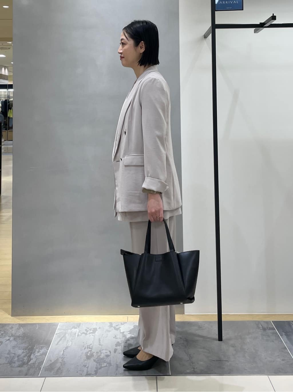 shihoさんの「INDIVI｜【洗える／多機能／SETUP可】着る日傘ダブルジャケット」を使ったコーディネート