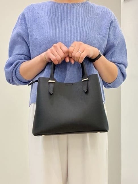 kanakoさんの「grove｜【撥水】きれいめに着こなせるマウンテンパーカ」を使ったコーディネート